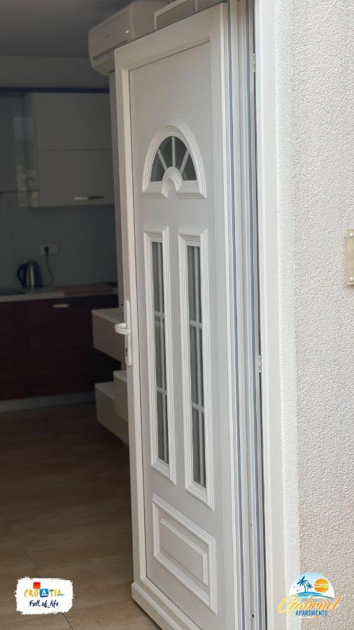 Gabrijel Apartments Makarska 1 المظهر الخارجي الصورة