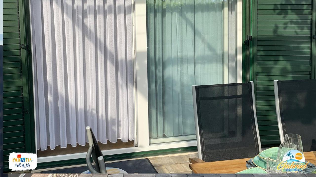 Gabrijel Apartments Makarska 1 المظهر الخارجي الصورة