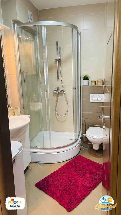 Gabrijel Apartments Makarska 1 المظهر الخارجي الصورة