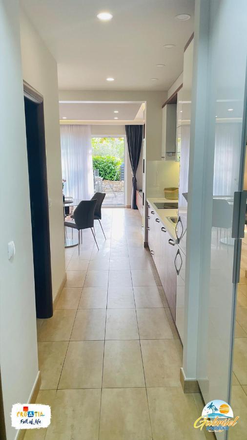 Gabrijel Apartments Makarska 1 المظهر الخارجي الصورة